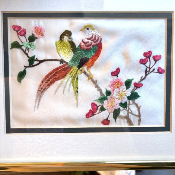 Vintage Chinese Silk Embroidery of Birds & Blossoms Framed Asian Needlework Art - Picture 6 of 16